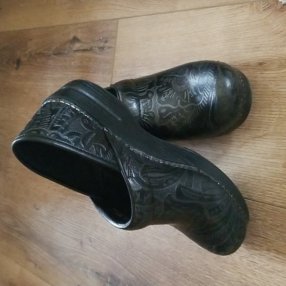 Dansko Patent Leather Clogs Size 39
